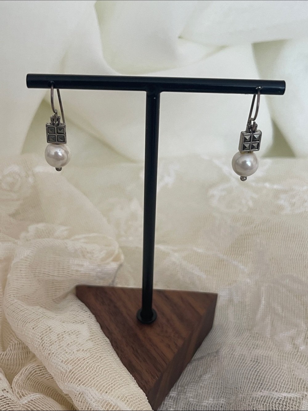 Silver Toned Pearl Drop Earrings - White Pearls